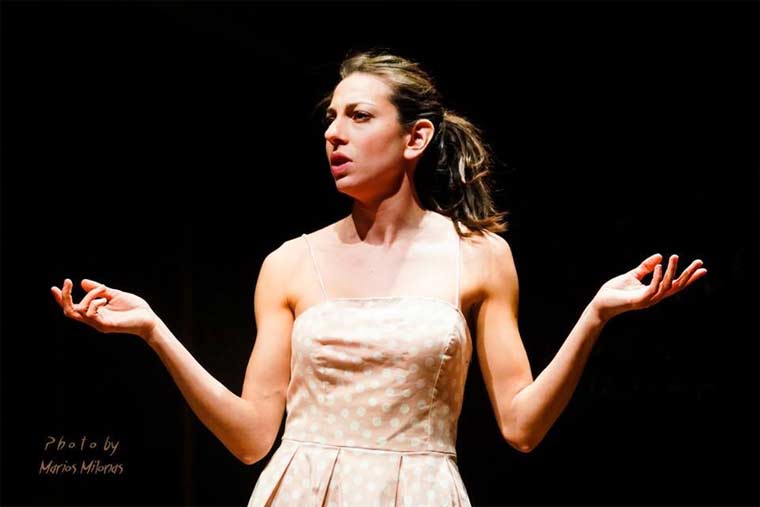 Η ηθοποιός Μαργαρίτα Πανουσοπούλου μονολογεί στην Ειρήνη Μήτση για τη σχέση της με τα βιβλία