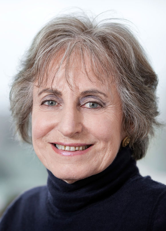 Miriam Frank, Εξόριστη σε Τρεις Ηπείρους, Ιστορίες μιας νομαδικής ζωής