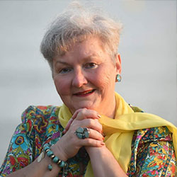 Ειδικοί συνεργάτες: Δέσποινα Μπλαστροπούλου